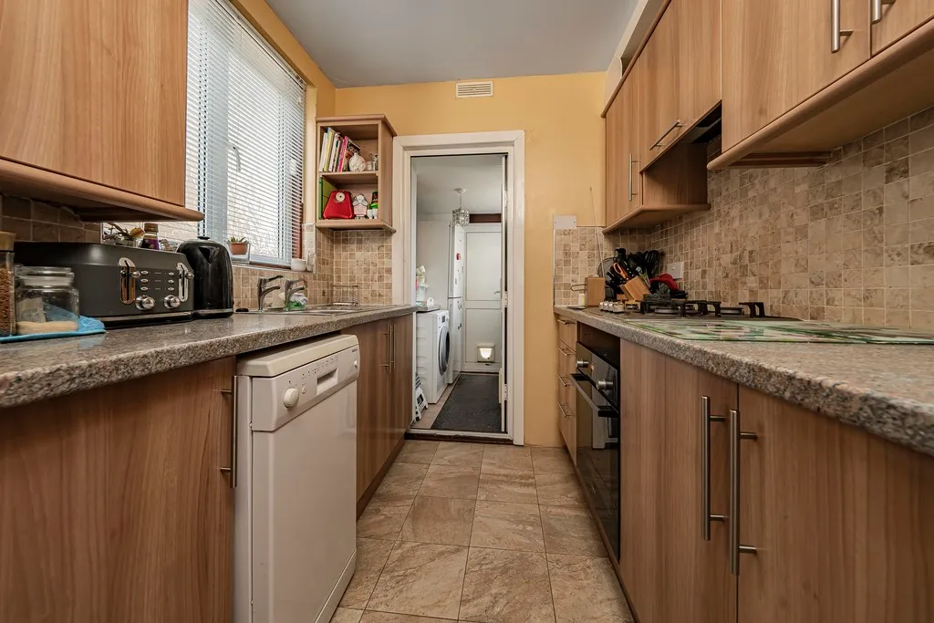 Crowland Avenue, Hayes, UB3, photo 28