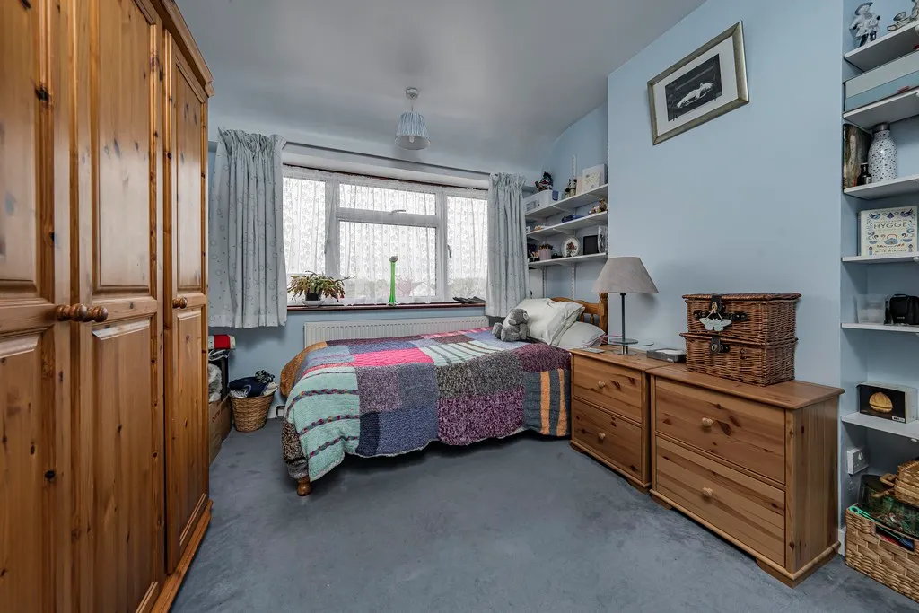 Crowland Avenue, Hayes, UB3, photo 8