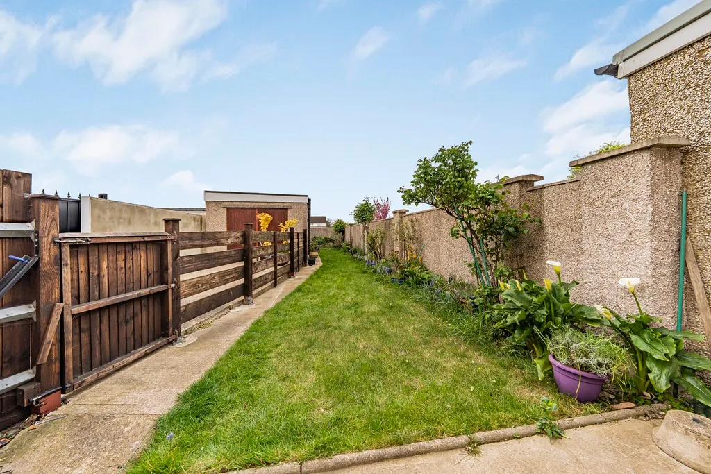 Crowland Avenue, Hayes, UB3, photo 3