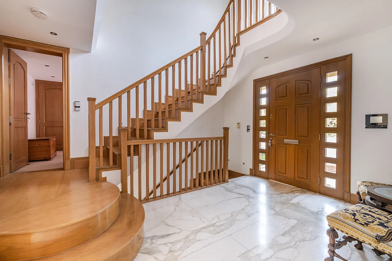 Cottenham Park Road, London, SW20, photo 4
