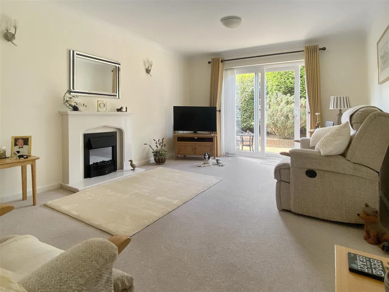 The Street, Rustington, photo 3
