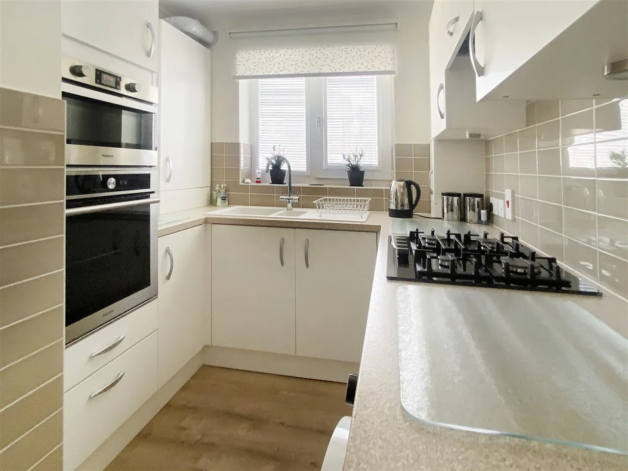 The Street, Rustington, photo 5