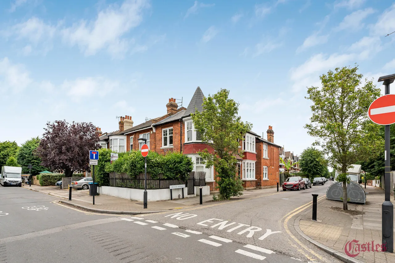Palmerston Road, N22, photo 19