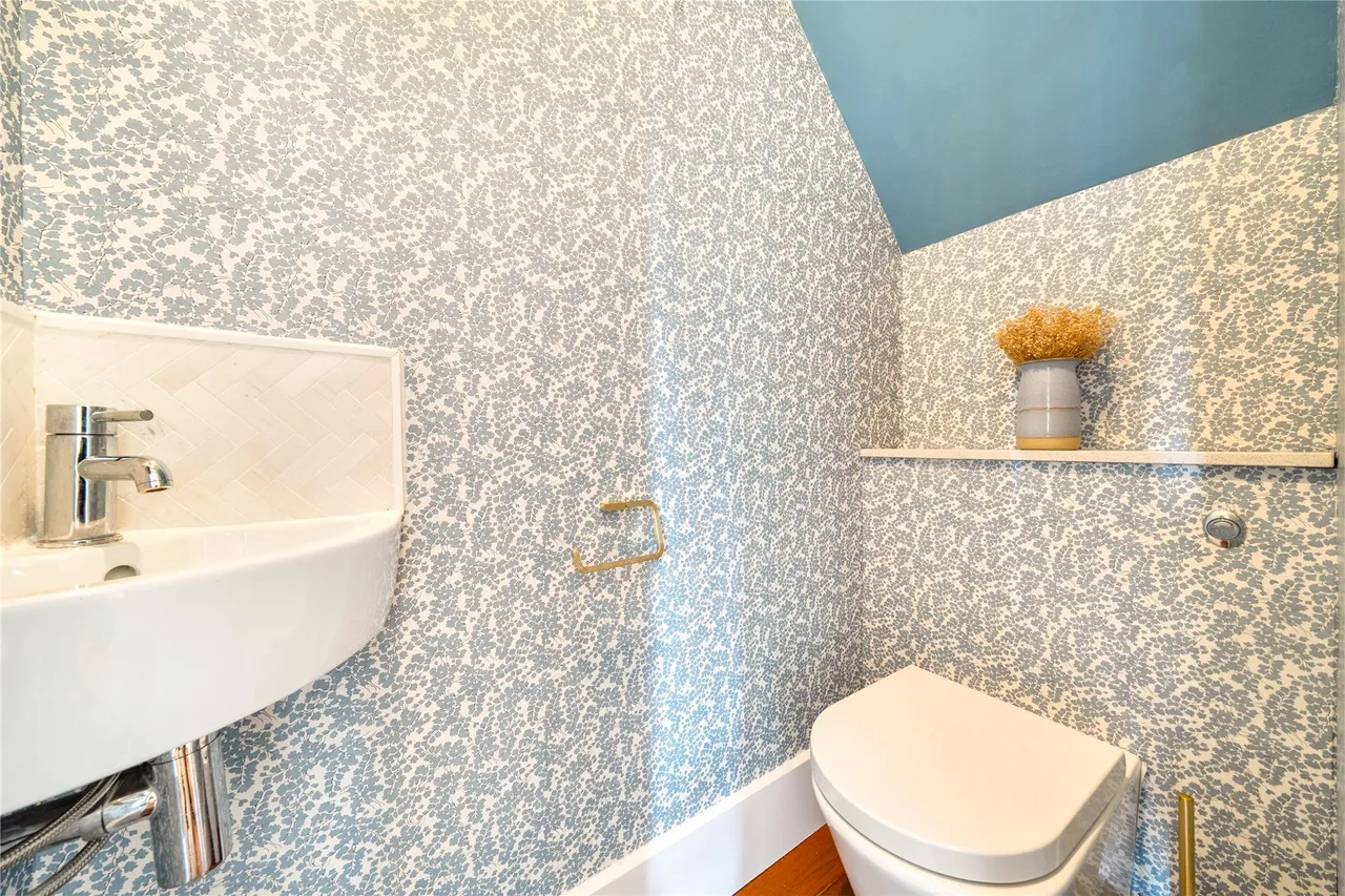 Ellerton Road, Surbiton, KT6, photo 14