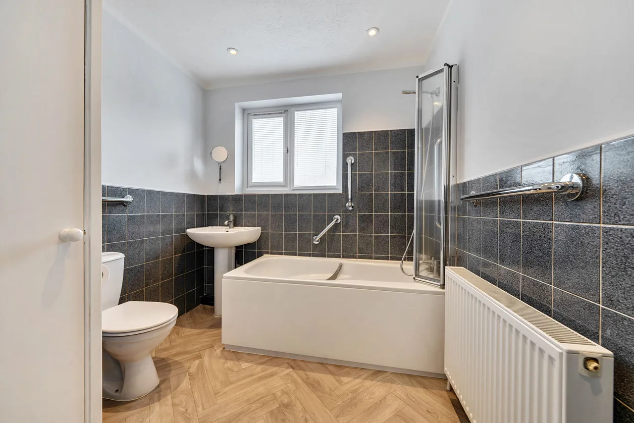Denham Road, Whetstone, London, Greater London, N20 0DN, photo 10