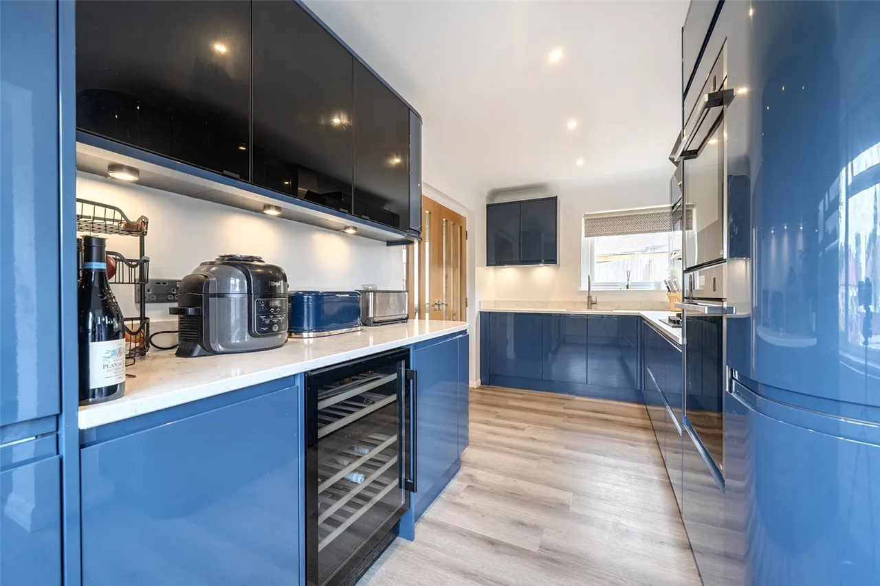 3 bed house for sale — King George Road, Kent, ME5