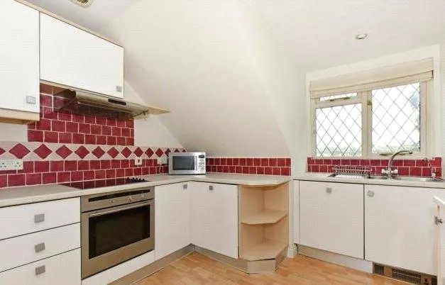 1 bed flat to rent, Hambleden, Henley-on-Thames, RG9