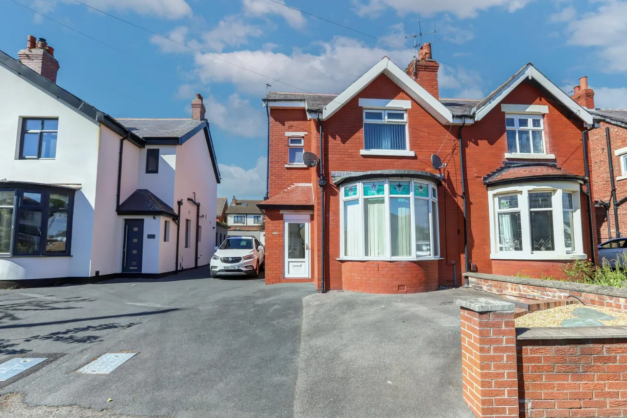 4 bed house for sale, Preston Old Road, Blackpool, FY3
