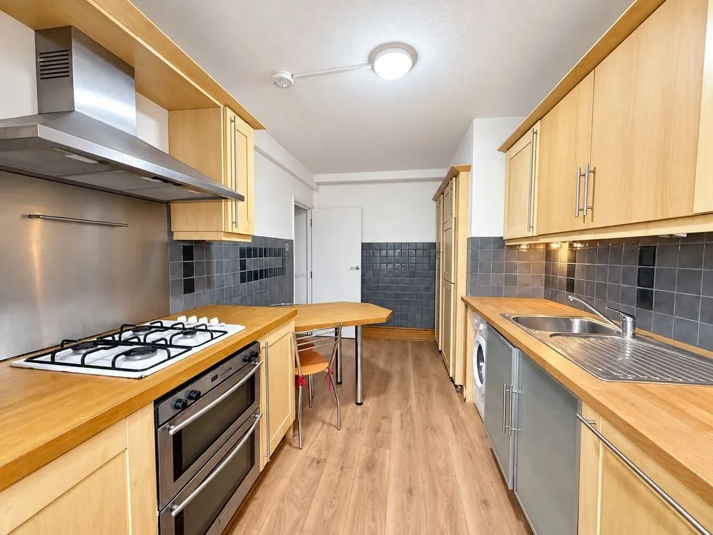 Jamaica Road, London SE16 4SG, photo 2