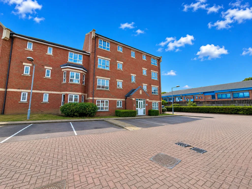 Watling Gardens, Dunstable LU6 3FD, photo 11
