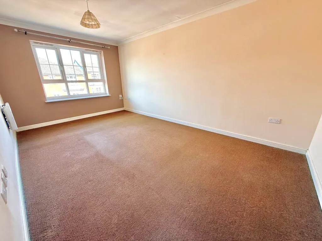 Watling Gardens, Dunstable LU6 3FD, photo 2