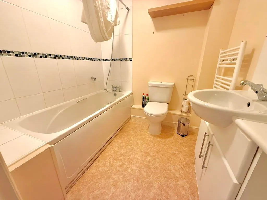 Watling Gardens, Dunstable LU6 3FD, photo 7