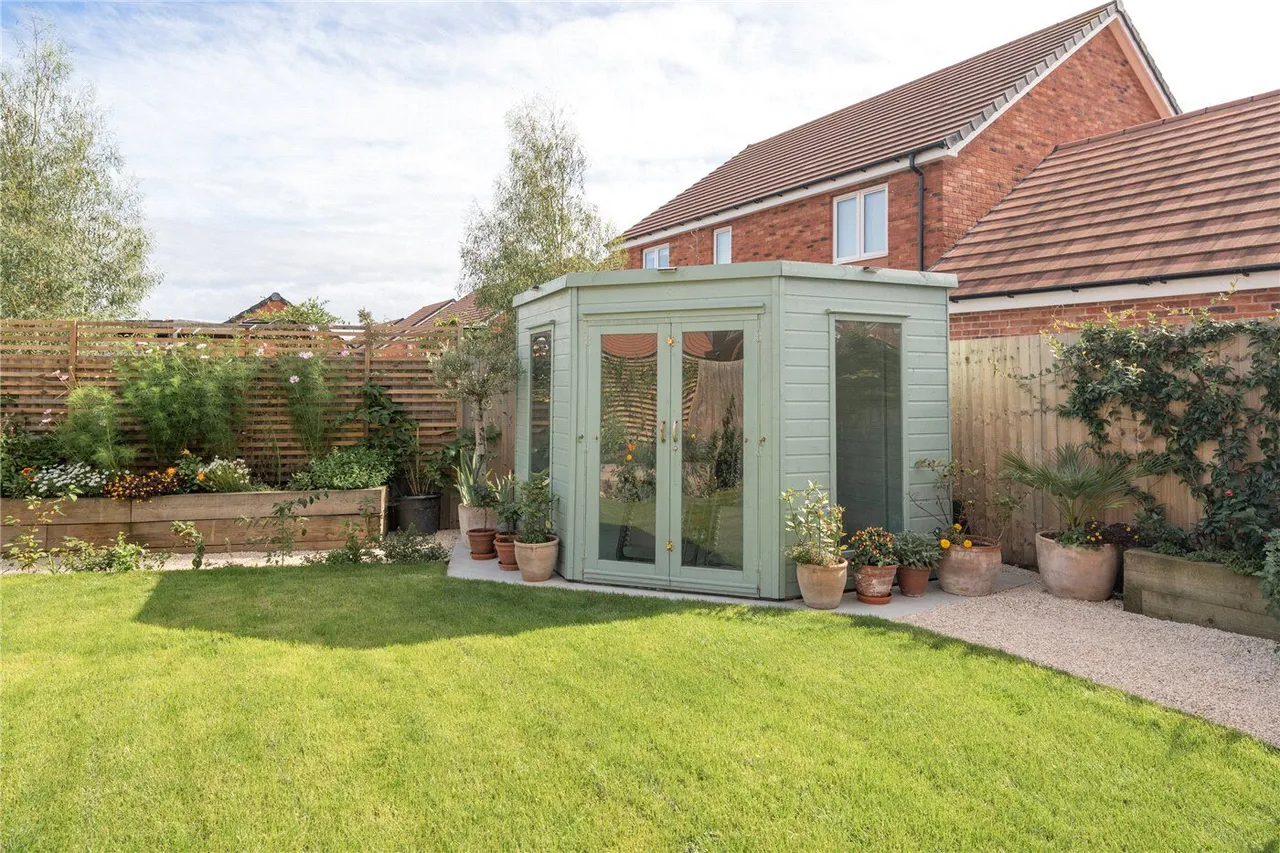 Phillips Way West, Hampton Magna, CV35, photo 18