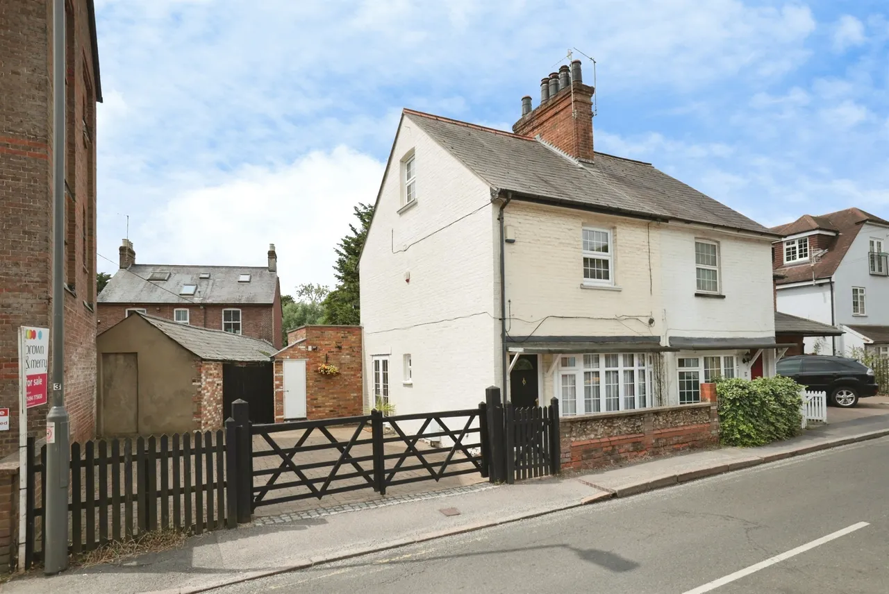 2 bed house for sale — Waterside, Chesham