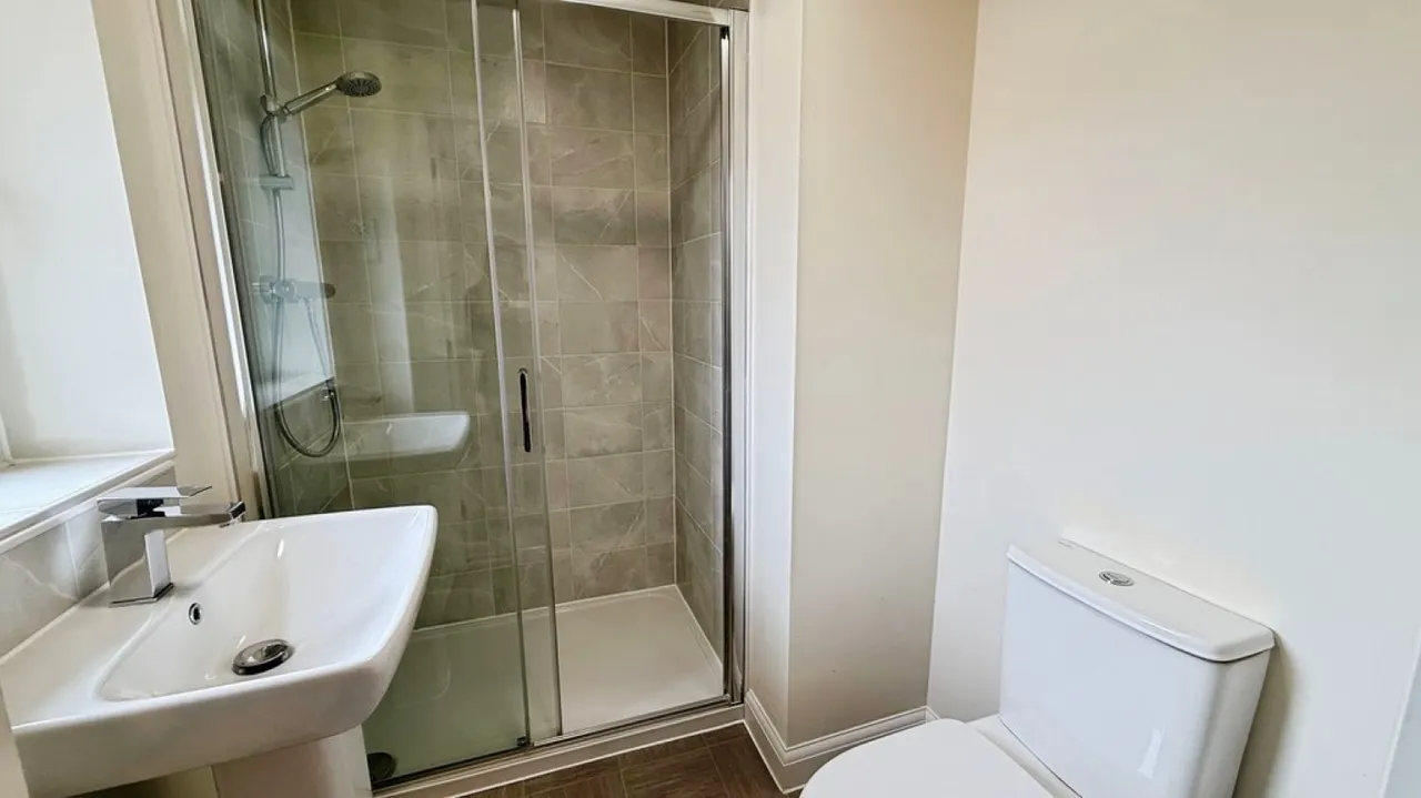 Baynton Close, Westbury, photo 11