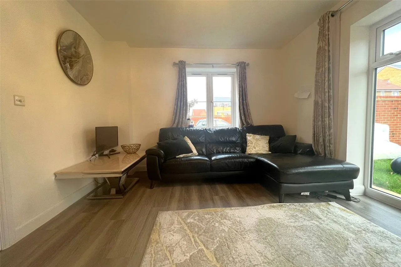 Hop Garden Way, Ash, Surrey, GU12 6FN, photo 12