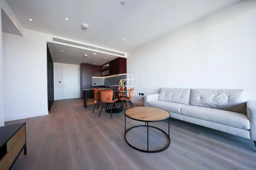2 bed flat for sale, Viaduct Gardens, London, SW11