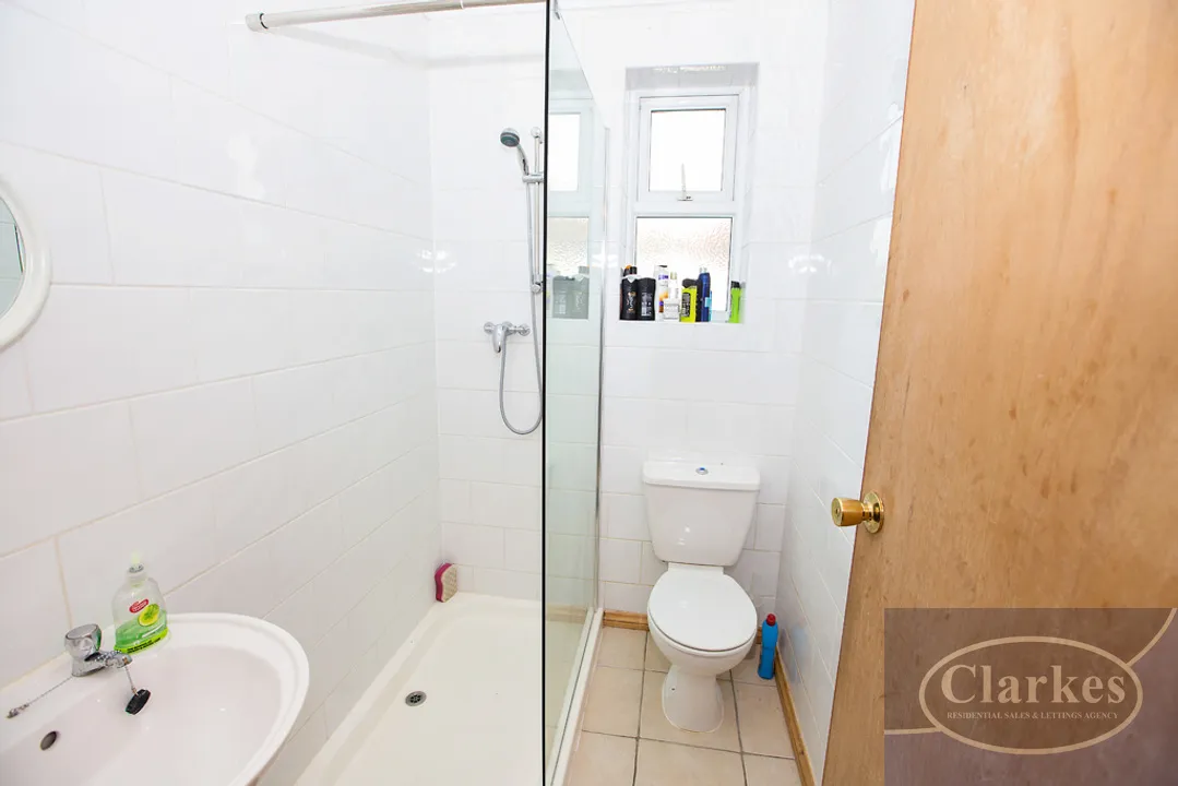 Redhill Drive, Winton, photo 4