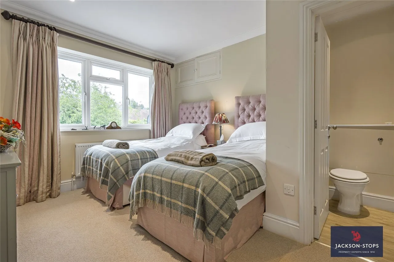 The Avenue, Newmarket, CB8, photo 14