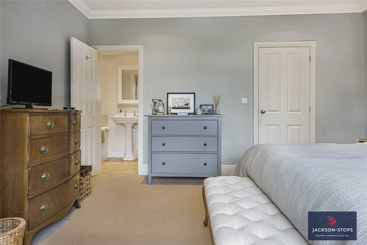 The Avenue, Newmarket, CB8, photo 9