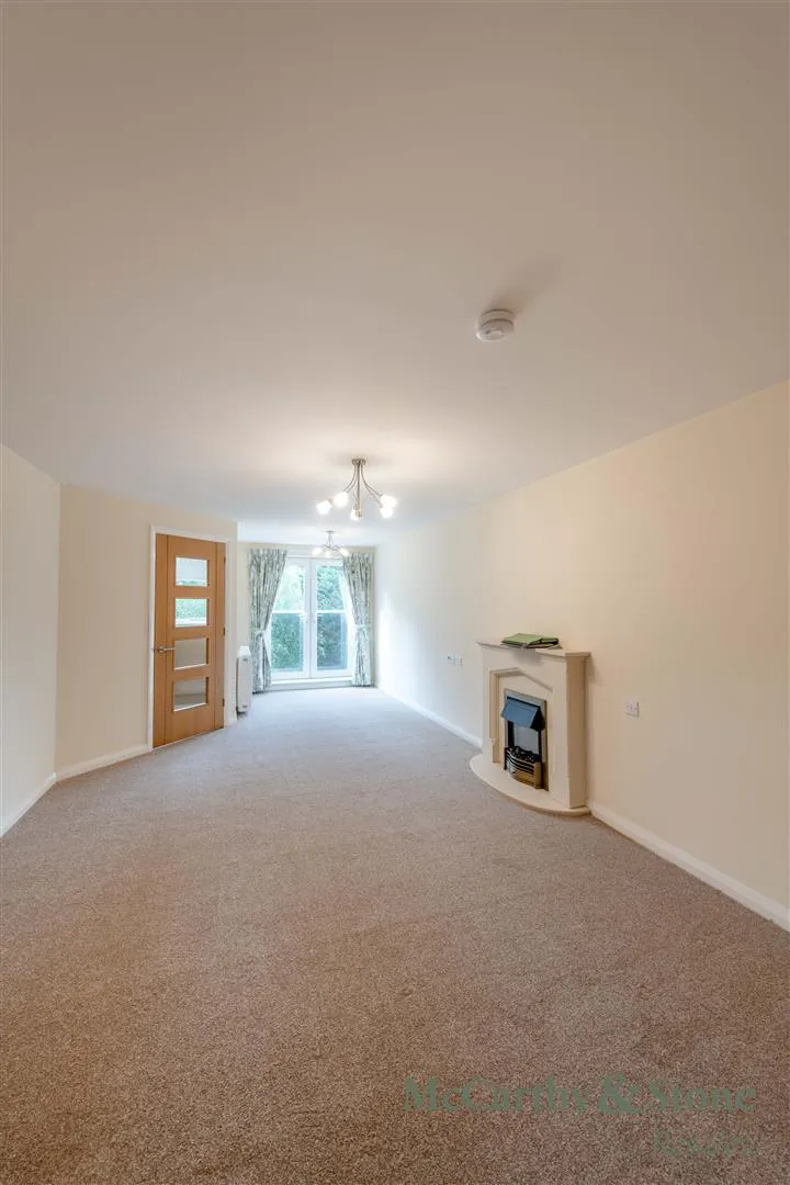 Station Approach, Cheadle Hulme, SK8, photo 18