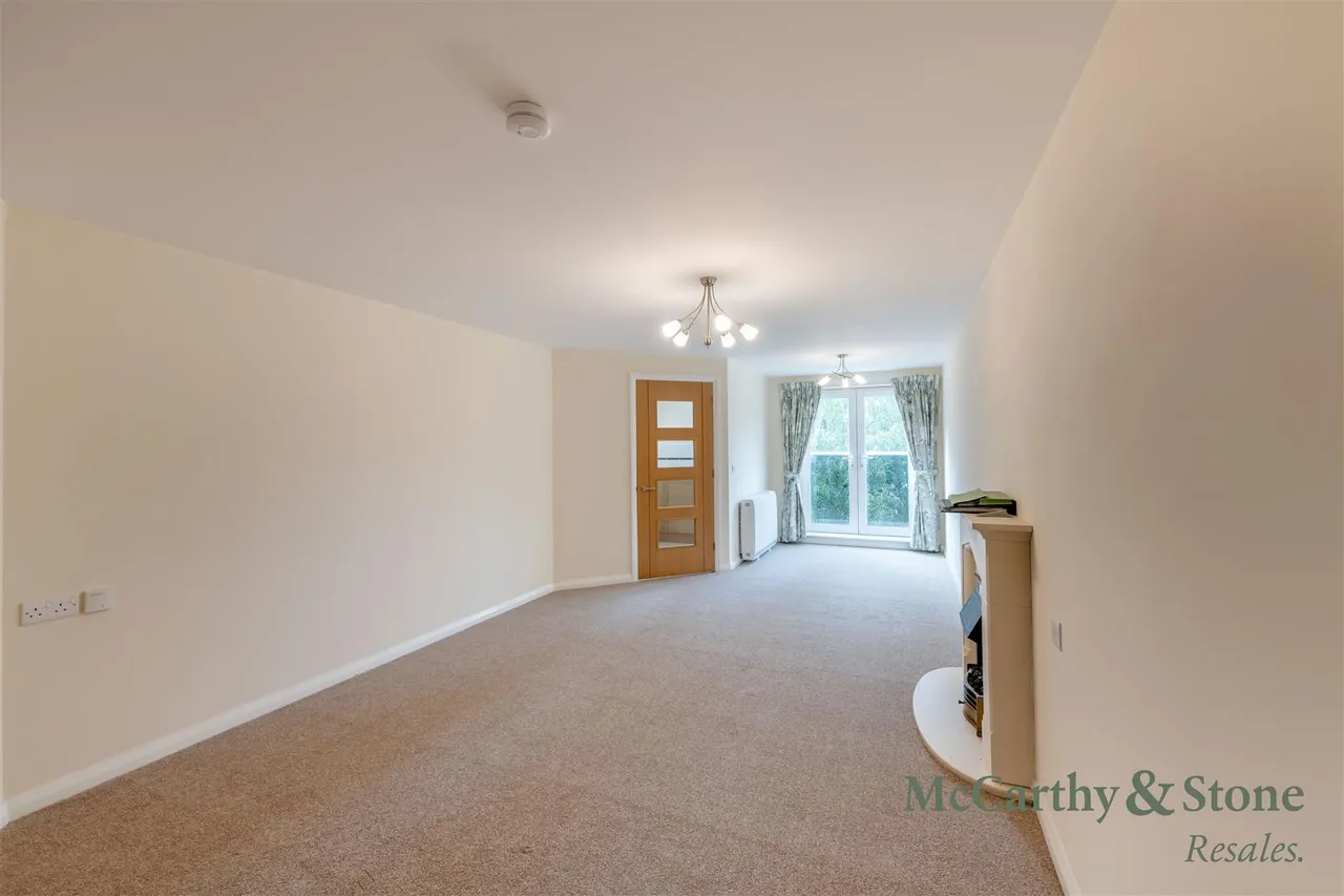 Station Approach, Cheadle Hulme, SK8, photo 39