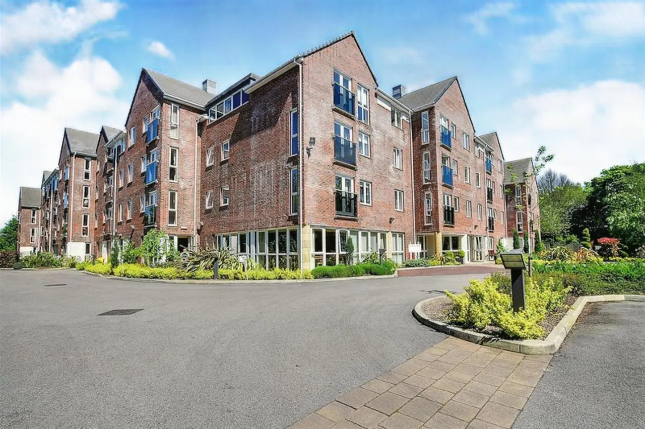 1 bed flat for sale, Station Approach, Cheadle Hulme, SK8