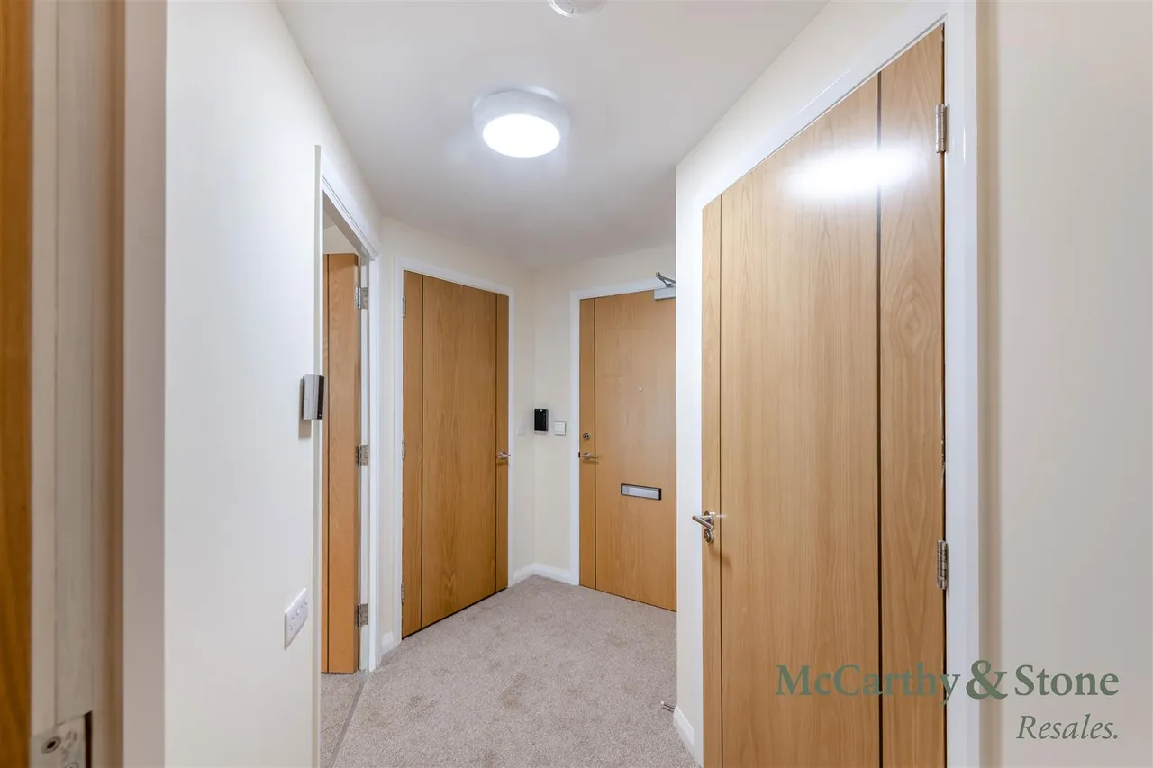 Station Approach, Cheadle Hulme, SK8, photo 26