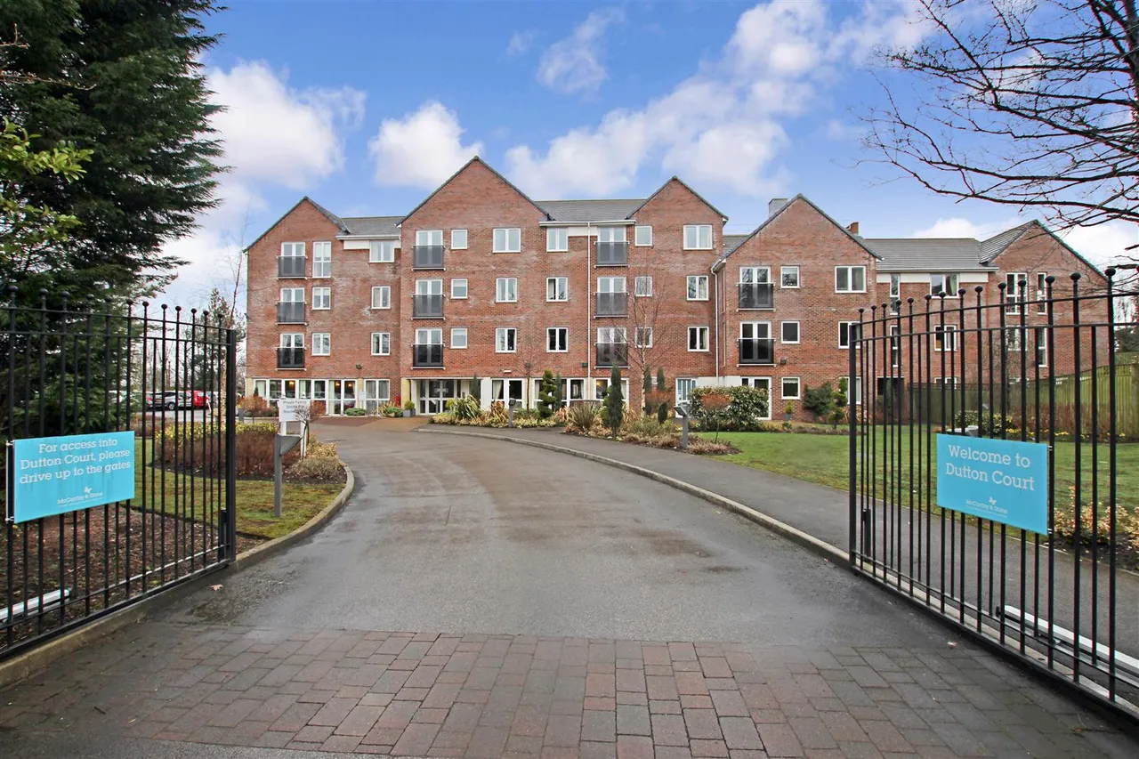 Station Approach, Cheadle Hulme, SK8, photo 20