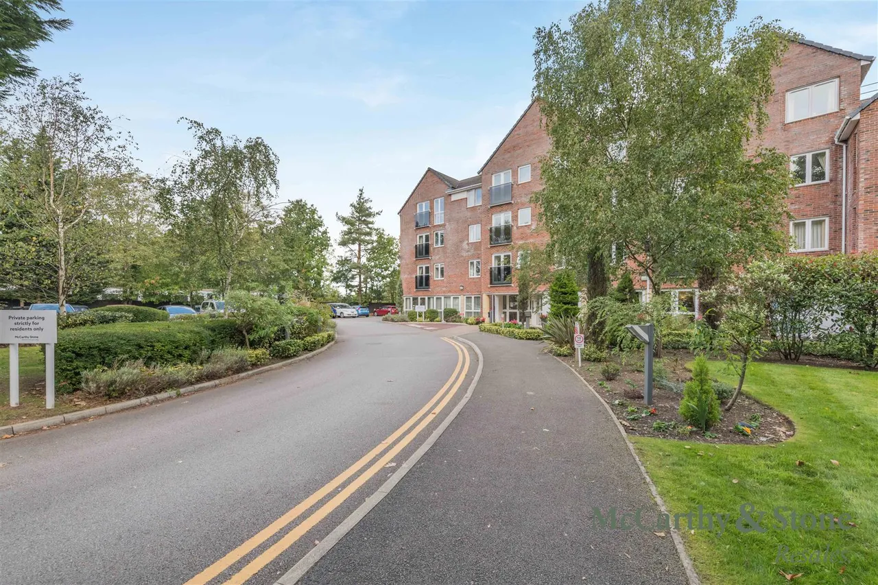 Station Approach, Cheadle Hulme, SK8, photo 33