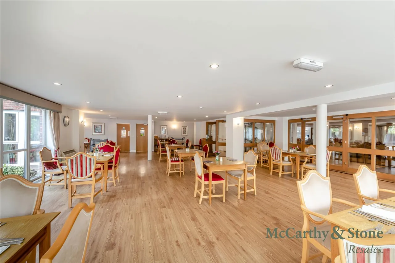 Station Approach, Cheadle Hulme, SK8, photo 30