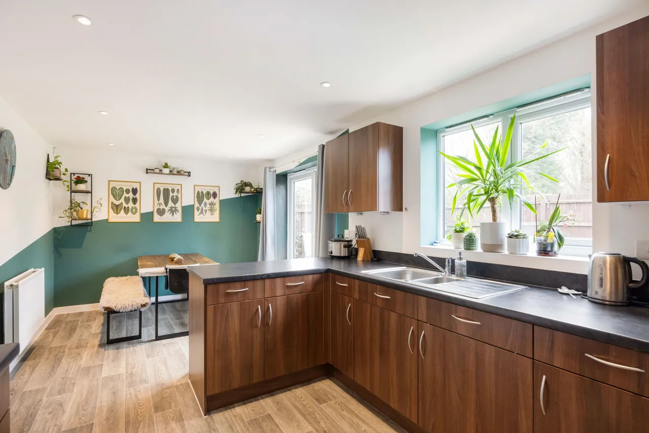 Fossbridge Place, Cheltenham, Gloucestershire, GL52 5BW, photo 3