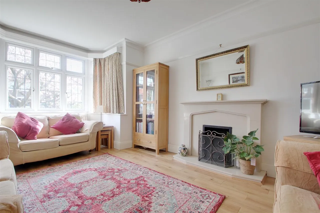 Southview Drive, Worthing, photo 2