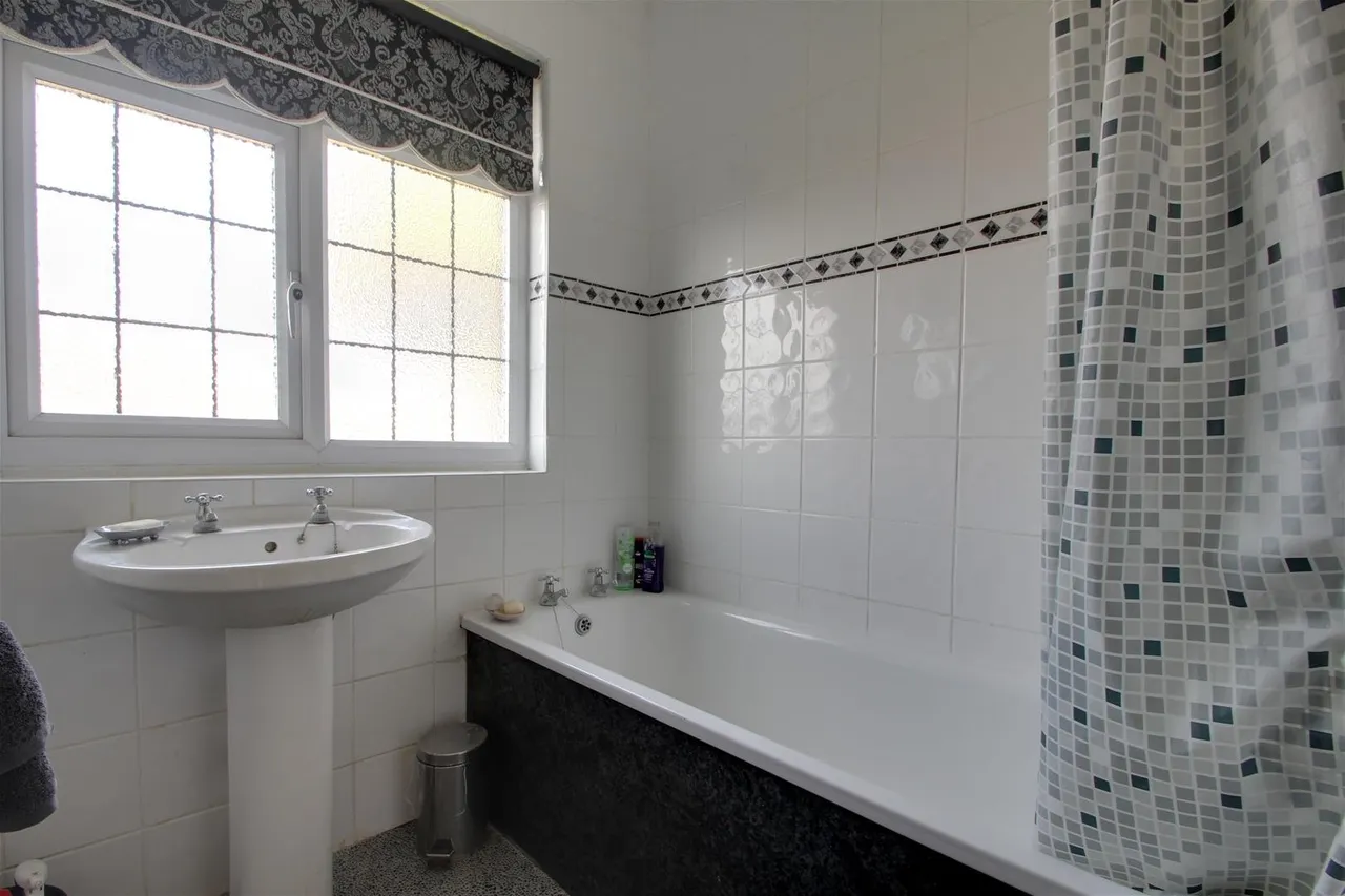 Southview Drive, Worthing, photo 12