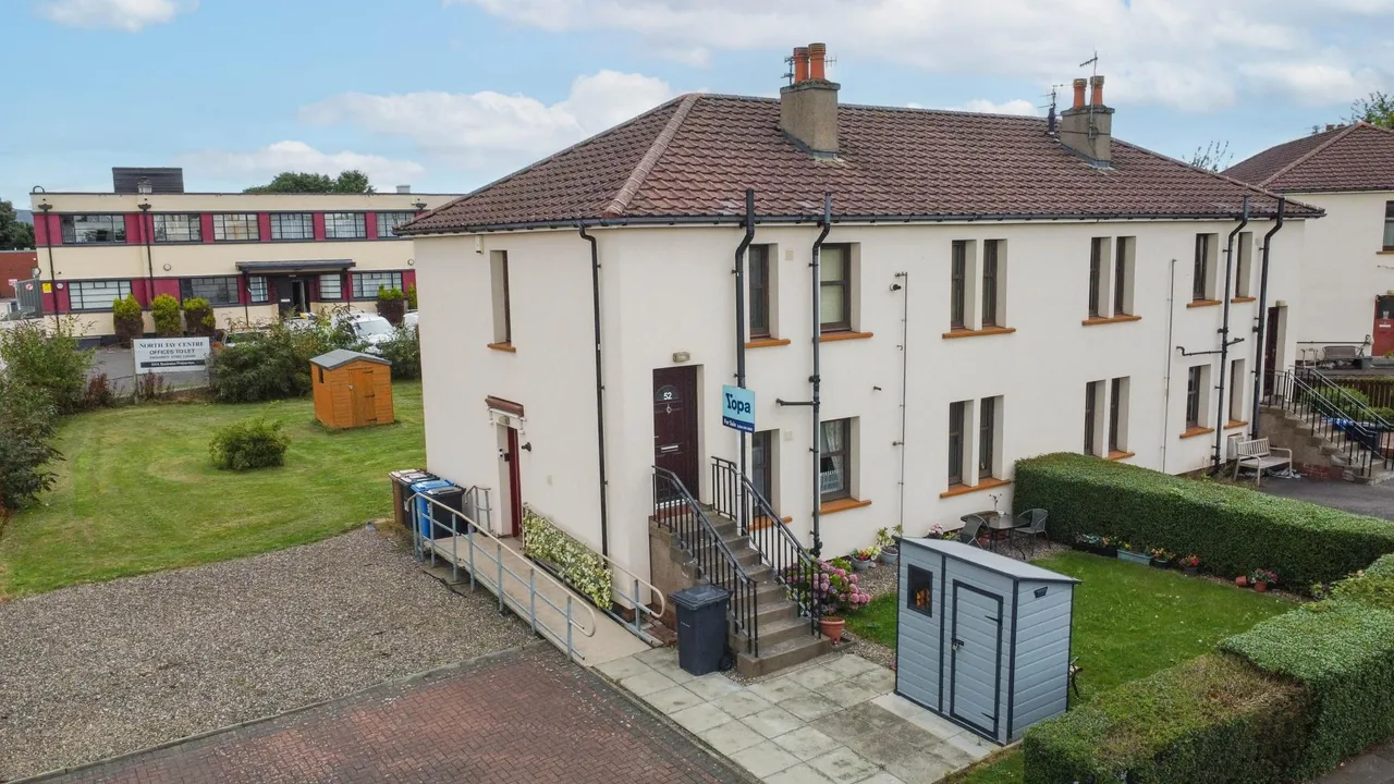 2 bed flat for sale, Loons Road, Dundee, DD3