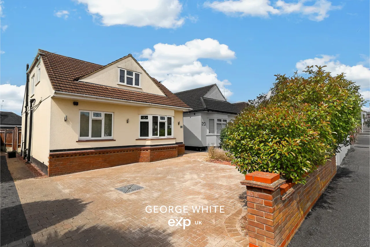 5 bed house for sale, Hilary Crescent, Rayleigh, SS6