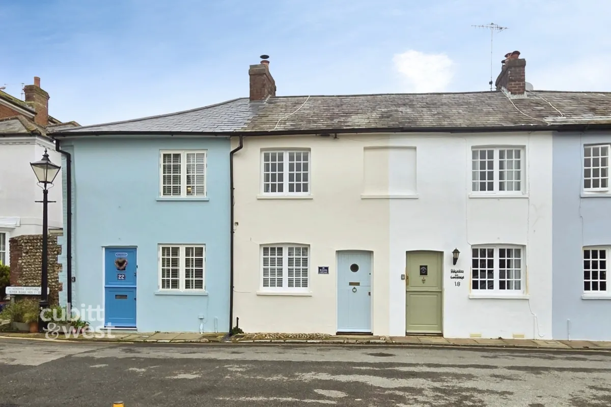 2 bed house to rent, River Road, Arundel, BN18