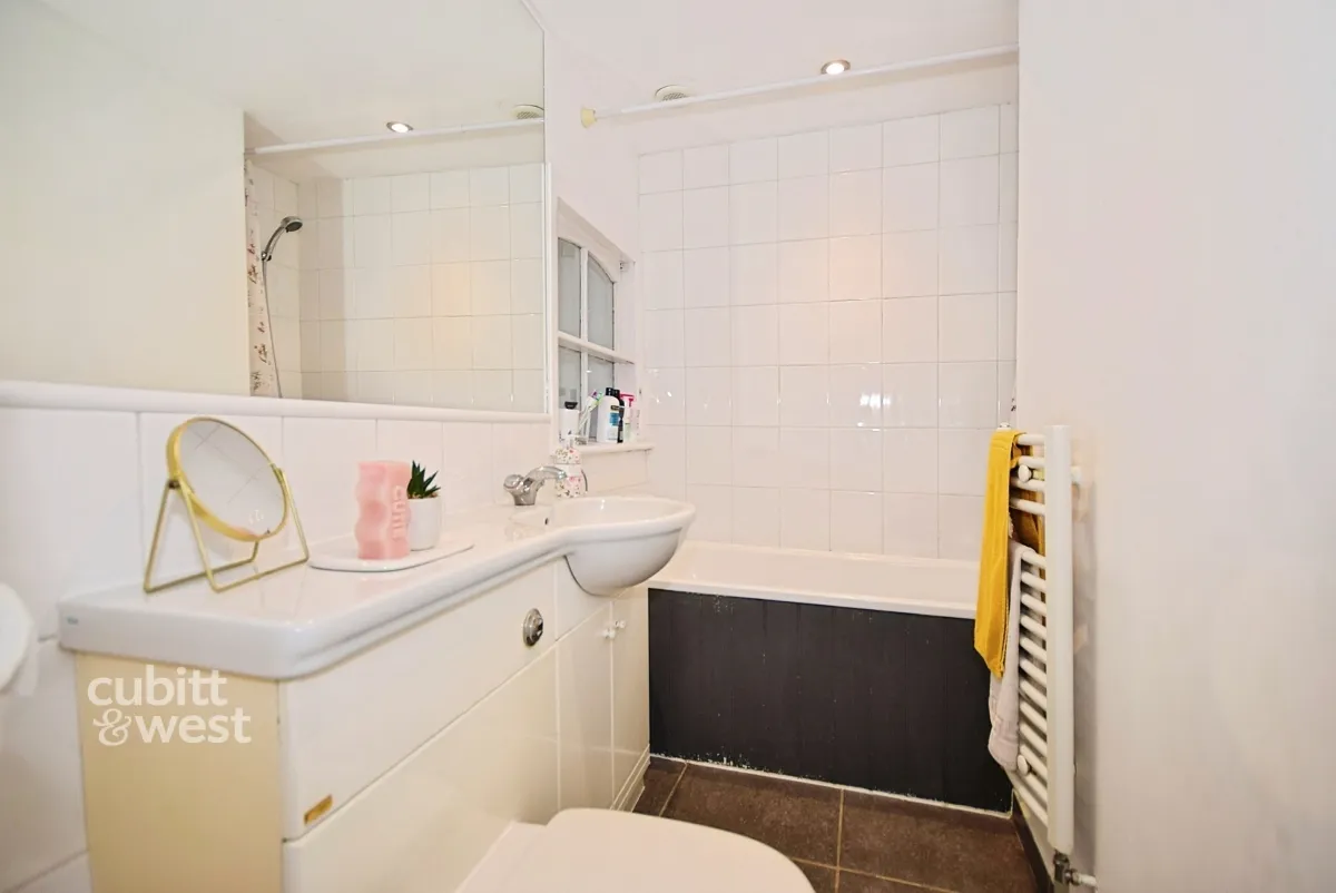 River Road, Arundel, BN18, photo 13