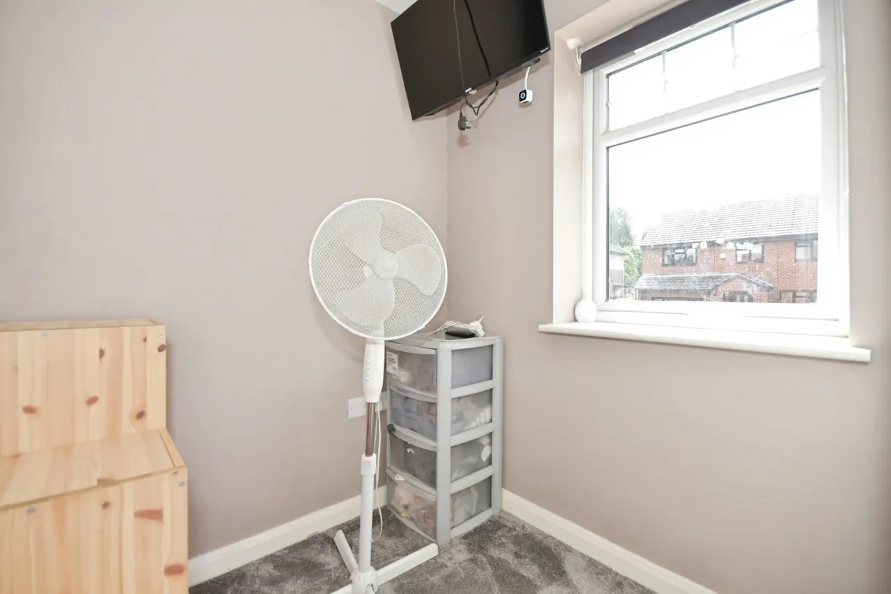 Troughbrook Road, Hollingwood, Chesterfield, Derbyshire, S43, photo 4