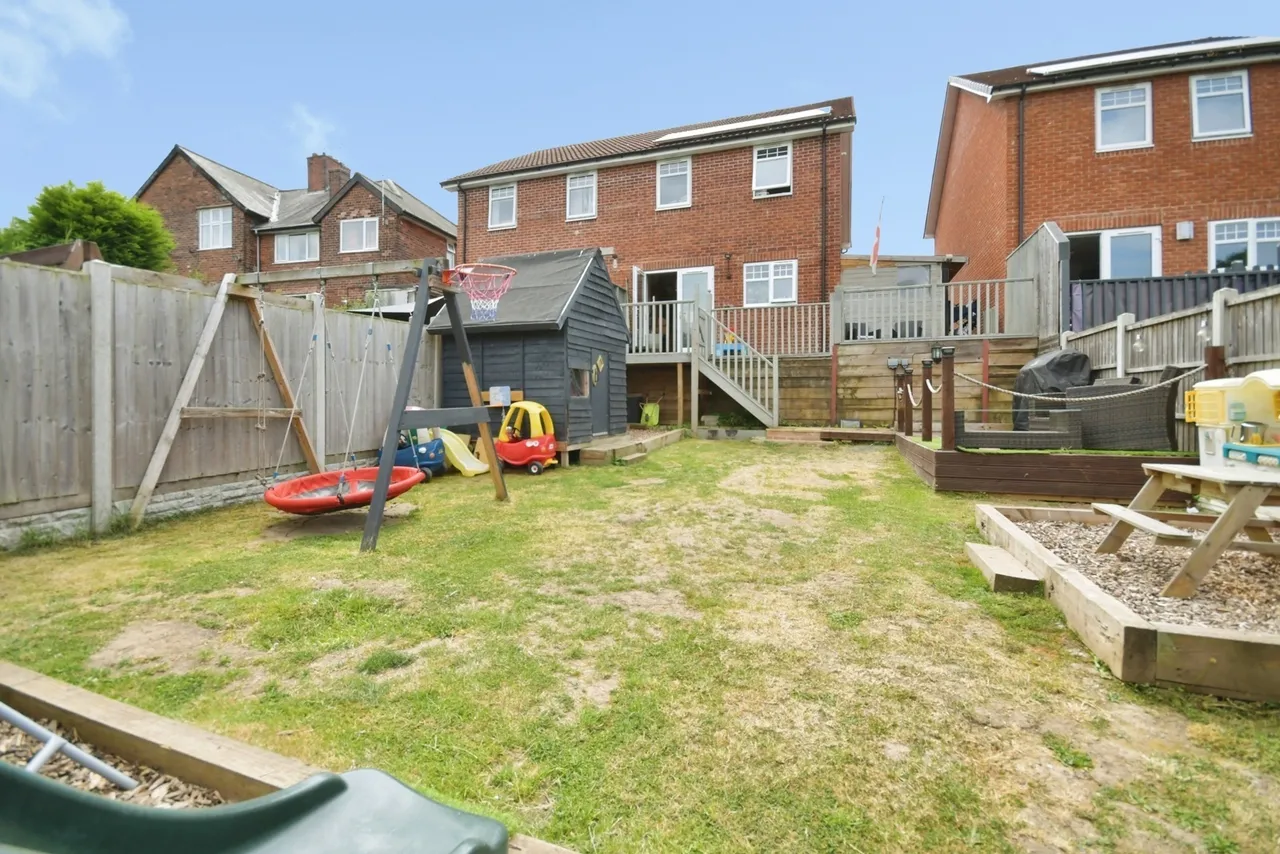 Troughbrook Road, Hollingwood, Chesterfield, Derbyshire, S43, photo 11
