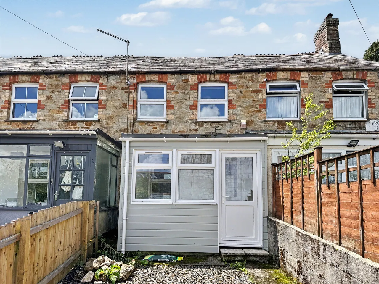 2 bed house for sale, Crinnicks Hill, Bodmin, PL31