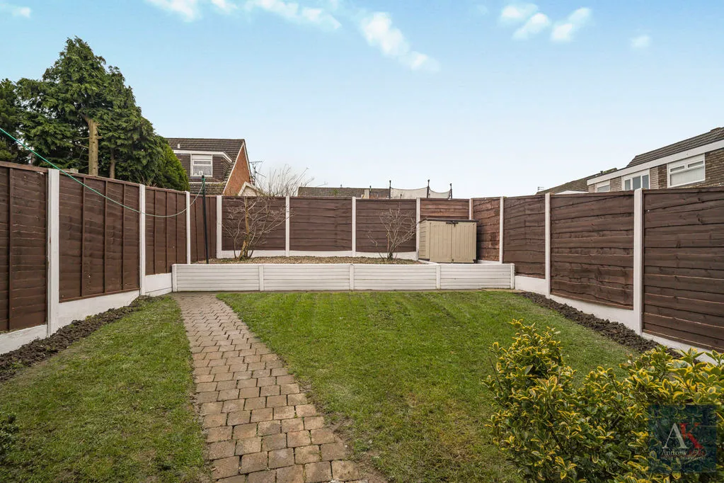 Cherwell Avenue, Heywood OL10 4SY, photo 16
