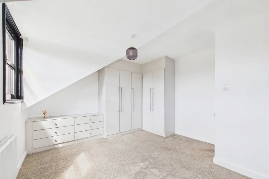 Dorcas Court, Camberley, GU15, photo 6