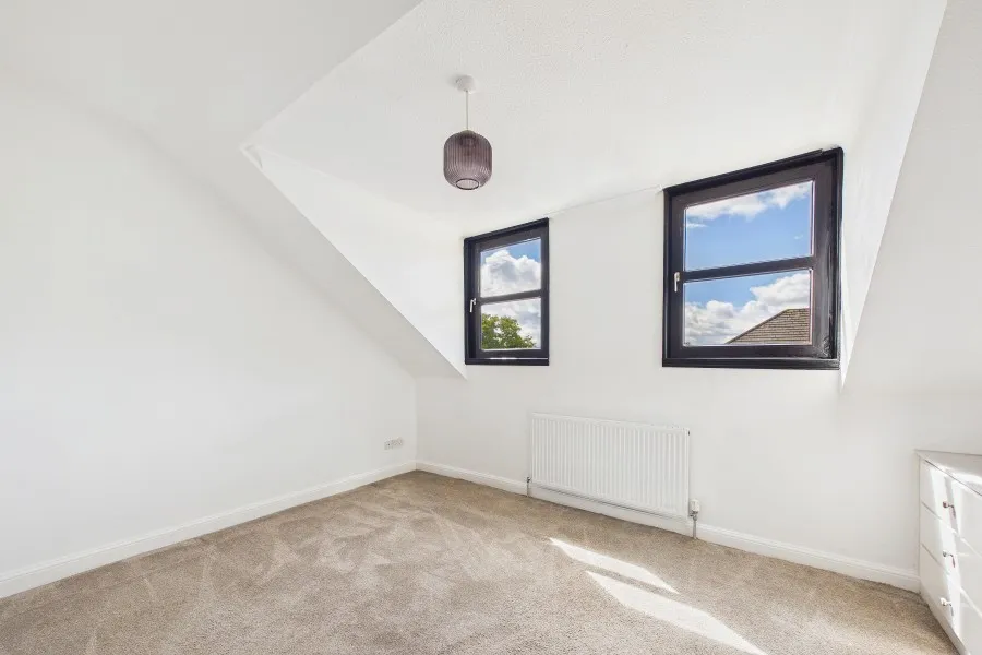 Dorcas Court, Camberley, GU15, photo 7