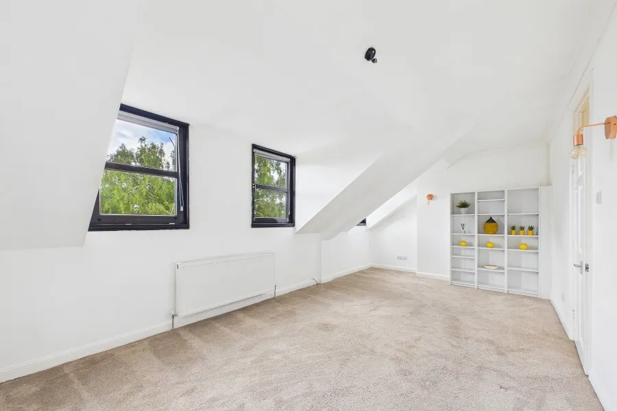 Dorcas Court, Camberley, GU15, photo 2