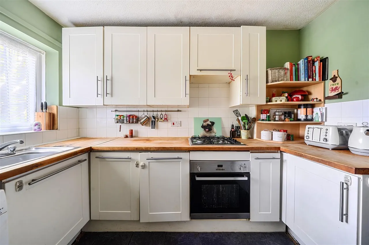 County Street, Totterdown, BS4, photo 9