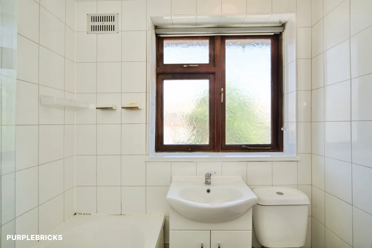 Taunton Road, Romford, RM3, photo 44