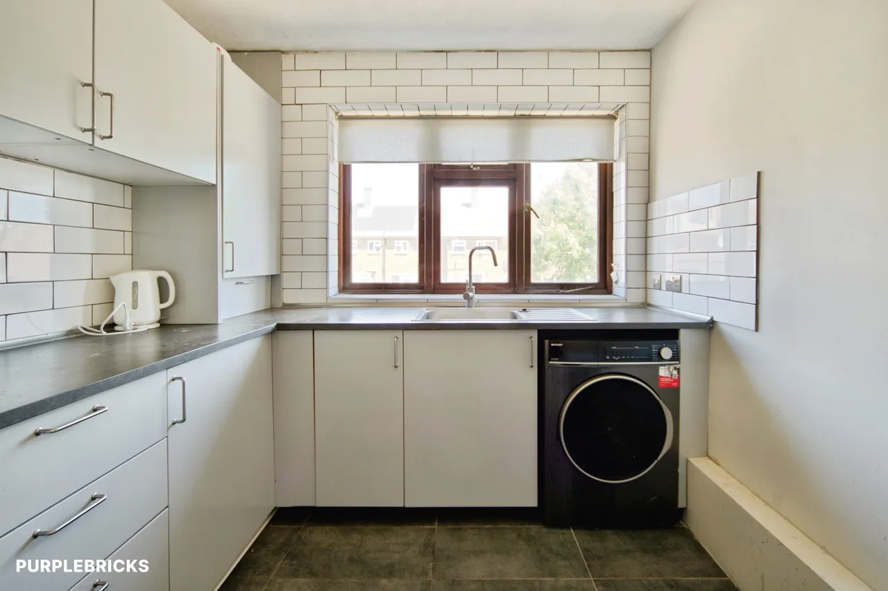 Taunton Road, Romford, RM3, photo 32