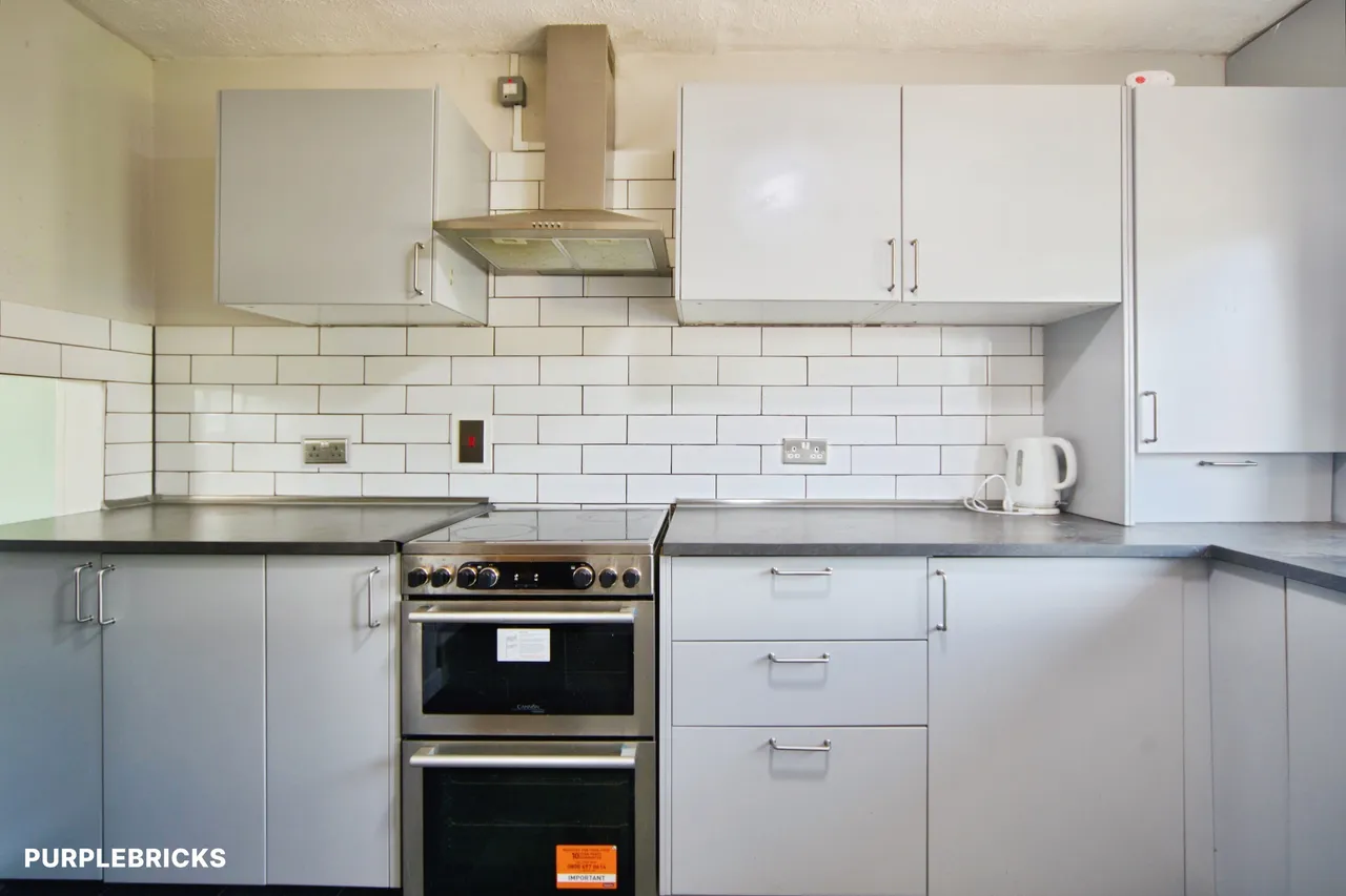 Taunton Road, Romford, RM3, photo 47
