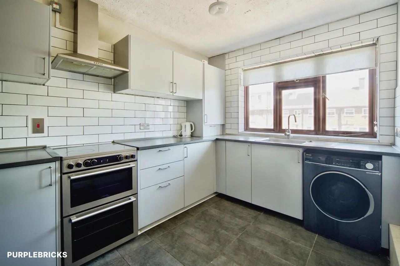 Taunton Road, Romford, RM3, photo 38